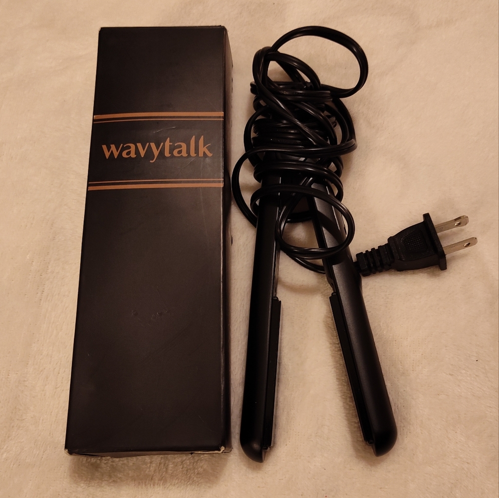 NEW! Wavy Talk Mini Hair Straightener